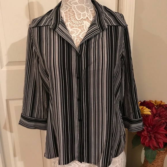 Apt 9. Striped Print Blouse 👚 3/4 Sleeve - Picture 2 of 7